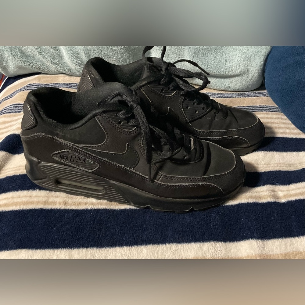 Black Air Max 90 Sneakers